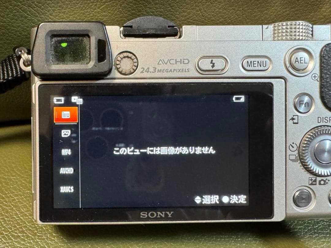 SONY α 6000一眼レフのミラーレスカメラ
