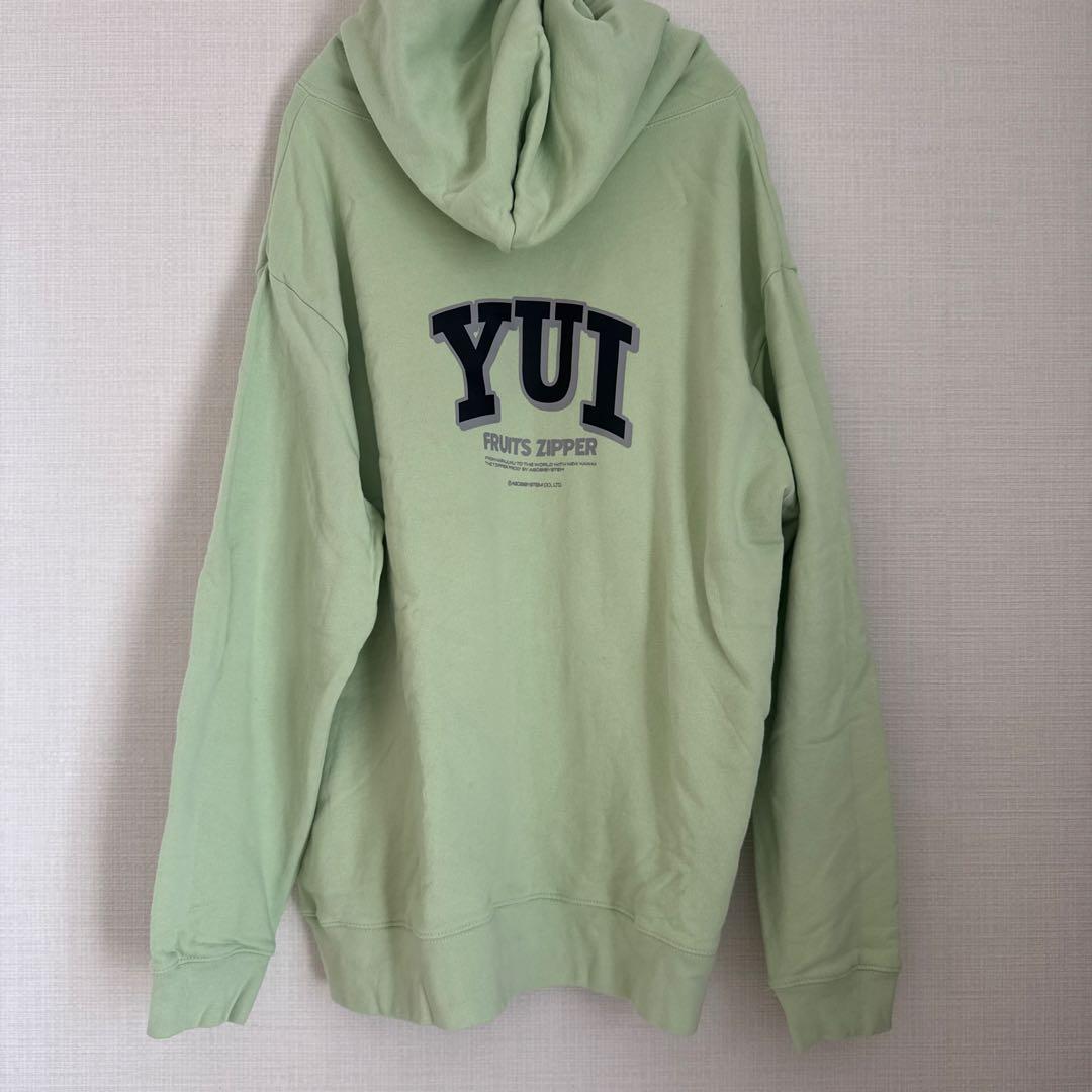 櫻井優衣 FRUITSZIPPER OSHI API Zip-up hoodie