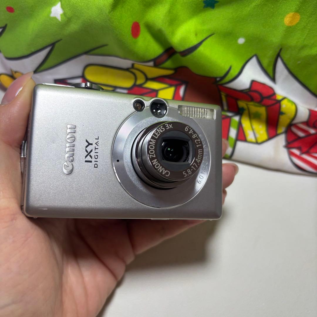 Canon IXY Digital 70 シルバー