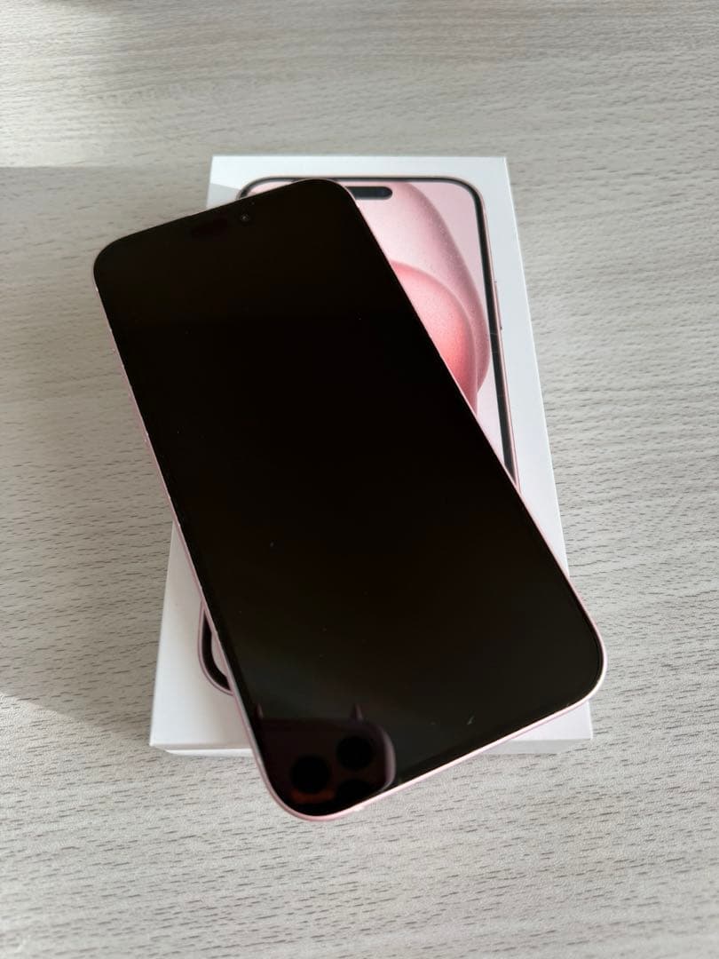 Apple iPhone 15 Plus 256GB ピンク 本体　SIMフリー