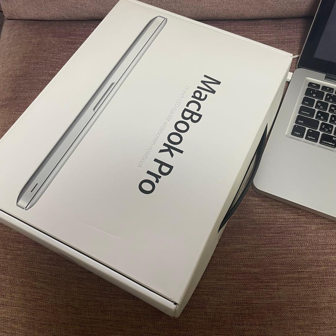MacBook Pro 2012 /13.3 映像出力ケーブル付き