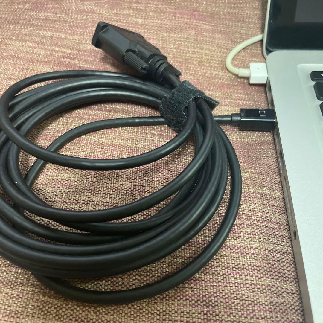 MacBook Pro 2012 /13.3 映像出力ケーブル付き
