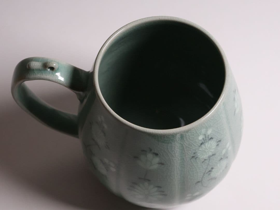 池順鐸 高麗青磁象嵌 蓮菊文 麦酒杯 キリンビアマグコレクション CM176