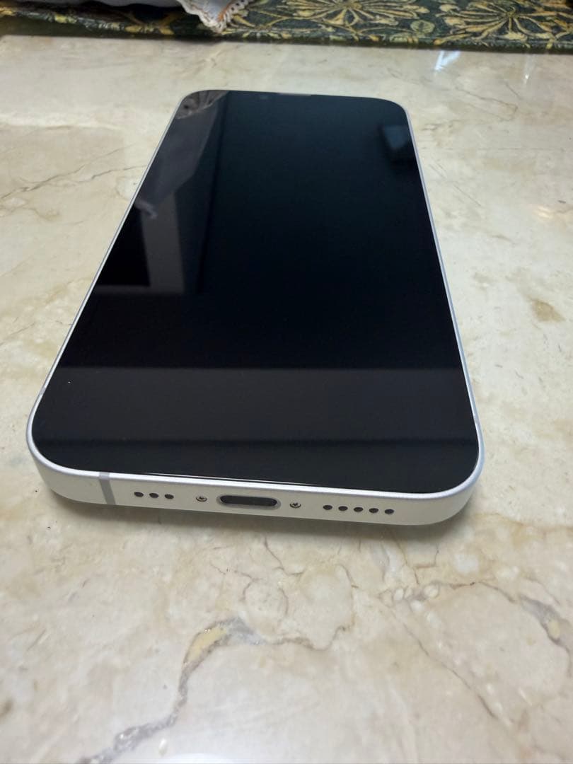 iPhone16e 128GB ホワイト