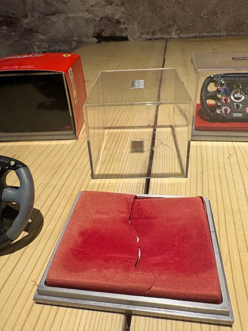 アマルガム1/4フェラーリF1ステアリング　7個セット