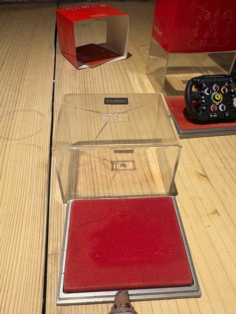 アマルガム1/4フェラーリF1ステアリング　7個セット