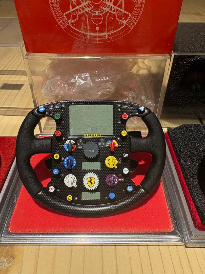 アマルガム1/4フェラーリF1ステアリング　7個セット