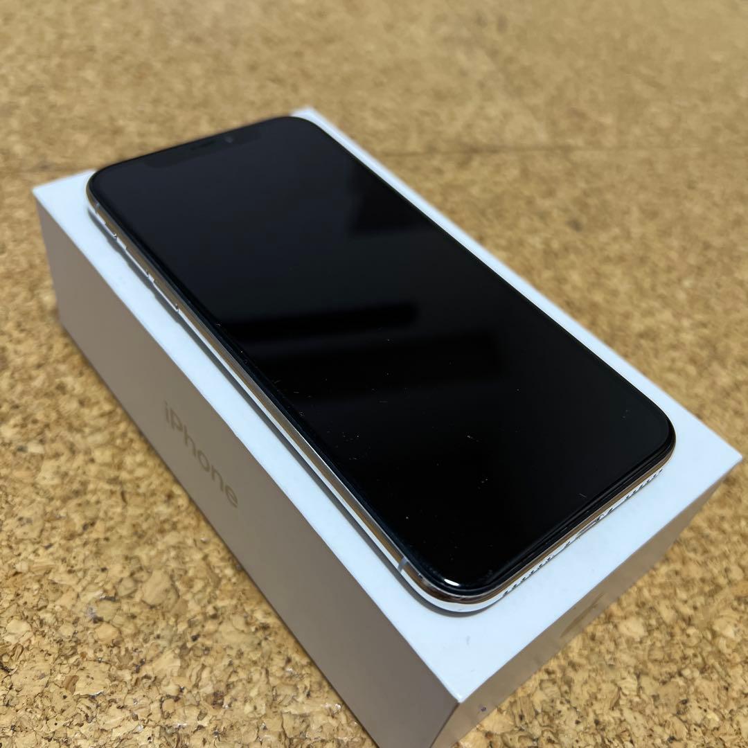 iPhone X 64GB シルバー　（SIMロック解除済み）