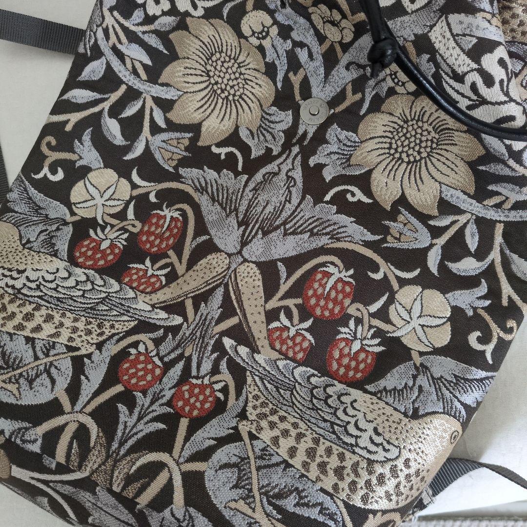 ウイリアムモリス〈いちごどろぼう〉リュック