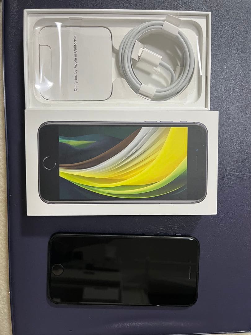 Apple iPhone SE第2世代 ブラック