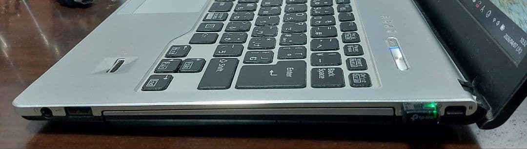 Fujitsu LIFEBOOK 13.3インチ シルバー