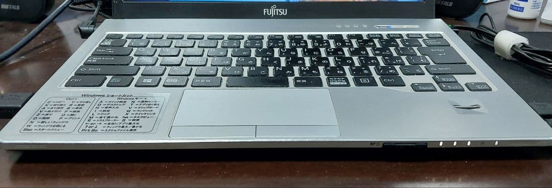 Fujitsu LIFEBOOK 13.3インチ シルバー