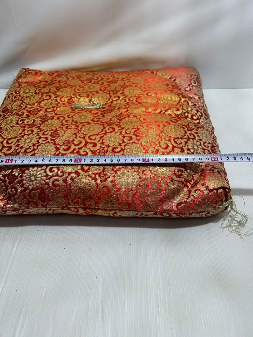 時代物 金属製 兜飾り 重量約9kg 座布団付 古美術