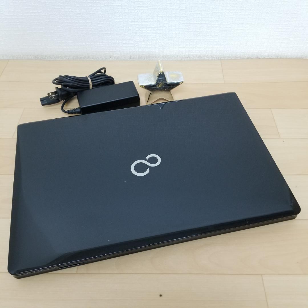 期間限定 新品SSD Win11 DVD再生可 ノートPC 富士通(E0603