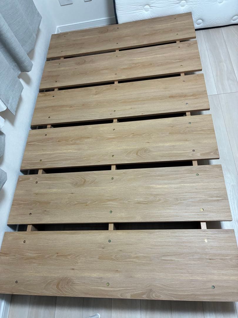 シングル ベッドフレーム　lowya