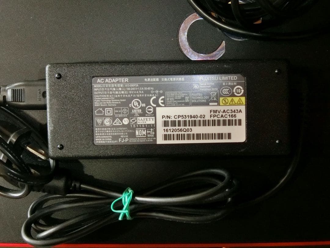 富士通LIFEBOOK A744/H Win 7 15.6” 1920x1080