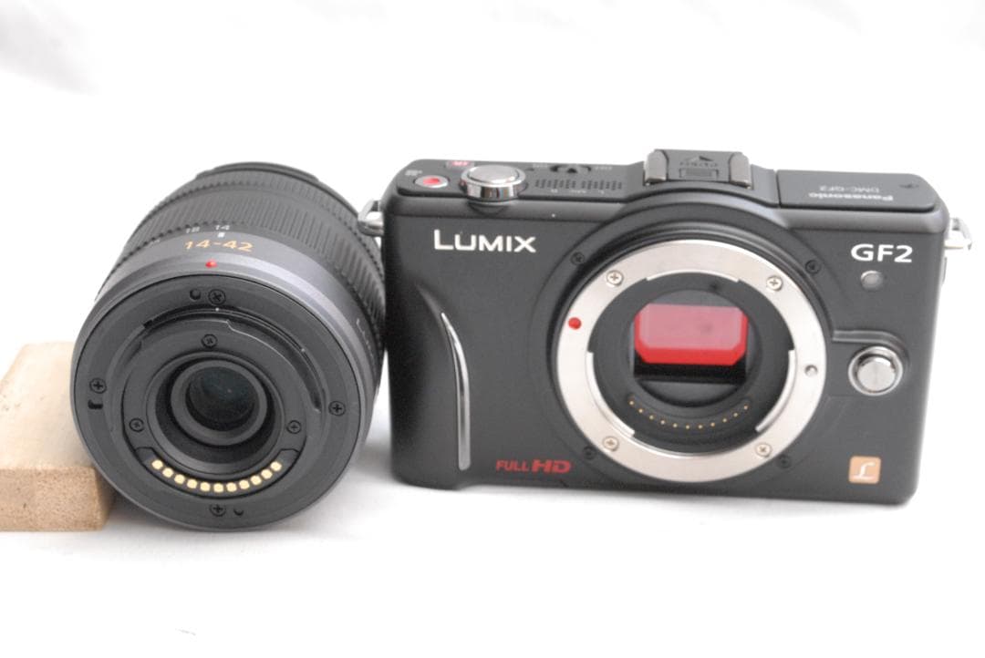 Panasonic　LUMIX GF2/14-42mm （訳アリ品）