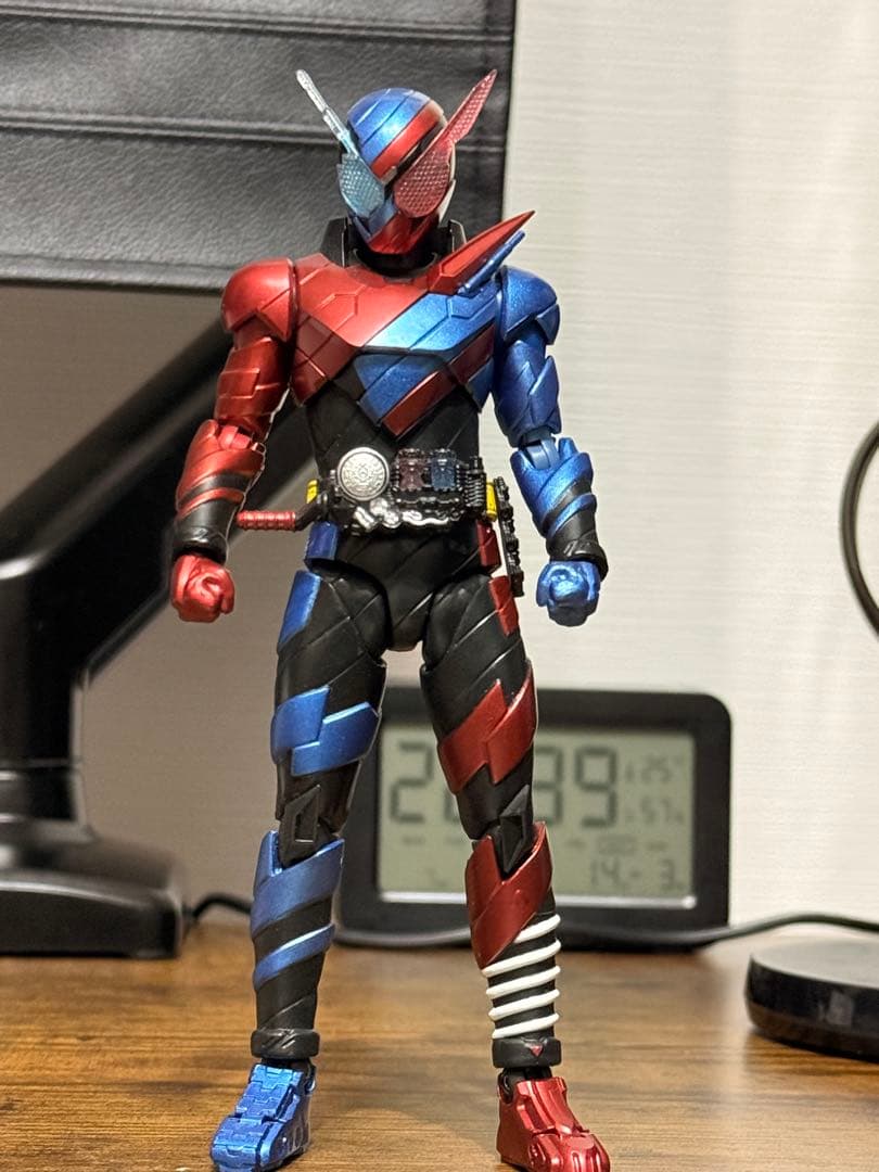 S.H.Figuarts 仮面ライダービルド 仮面ライダークローズ