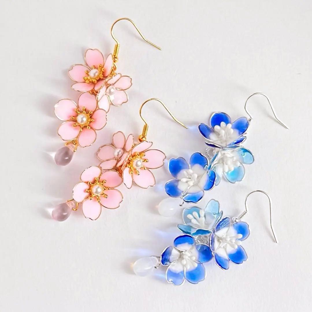 咲きこぼれ桜ボリュームピアス／イヤリング　ディップアート　華やか　大ぶり　和風