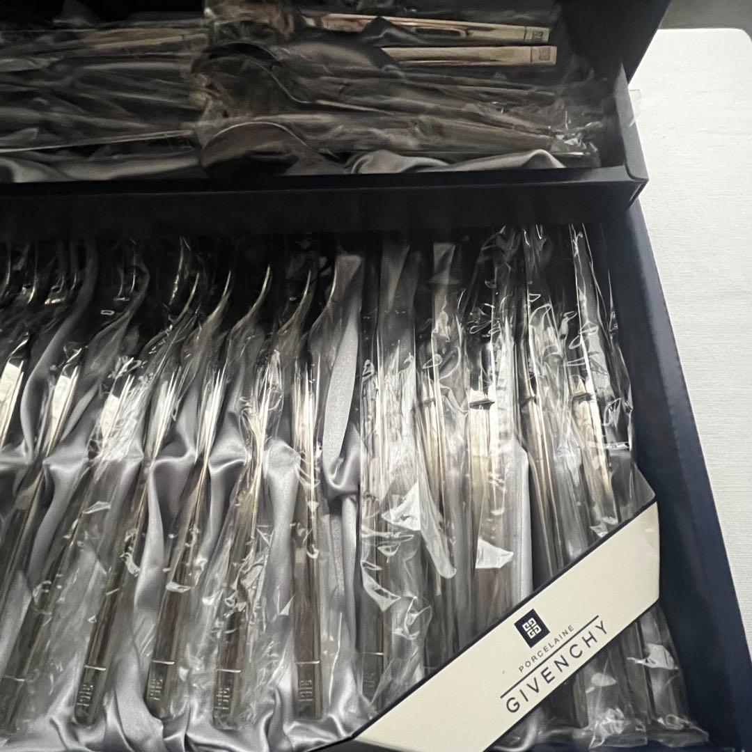 未使用品 GIVENCHY ジバンシイ ジバンシー カトラリー 25本