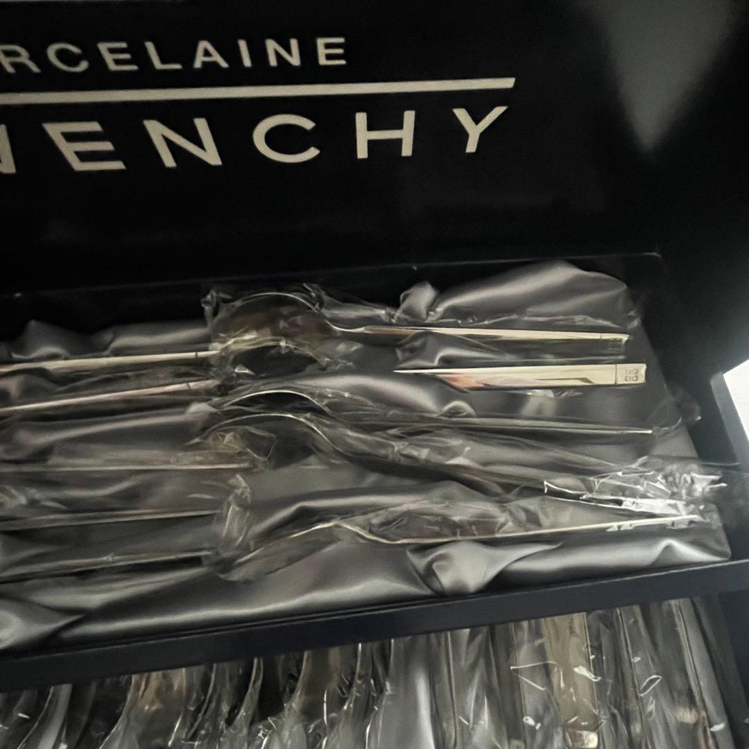 未使用品 GIVENCHY ジバンシイ ジバンシー カトラリー 25本