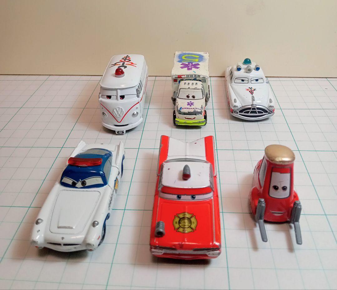 トミカディズニーカーズ6台