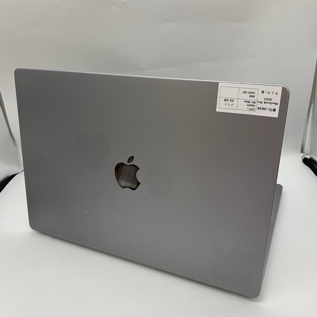 MacBook本体 Apple Macbook M1 Max | 32 GB | 1000 GB