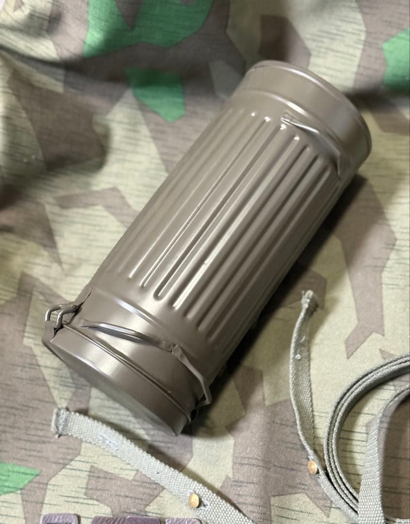 第二次世界大戦 ドイツ軍 1939型ガスマスクコンテナケース(レプリカ）サバゲー