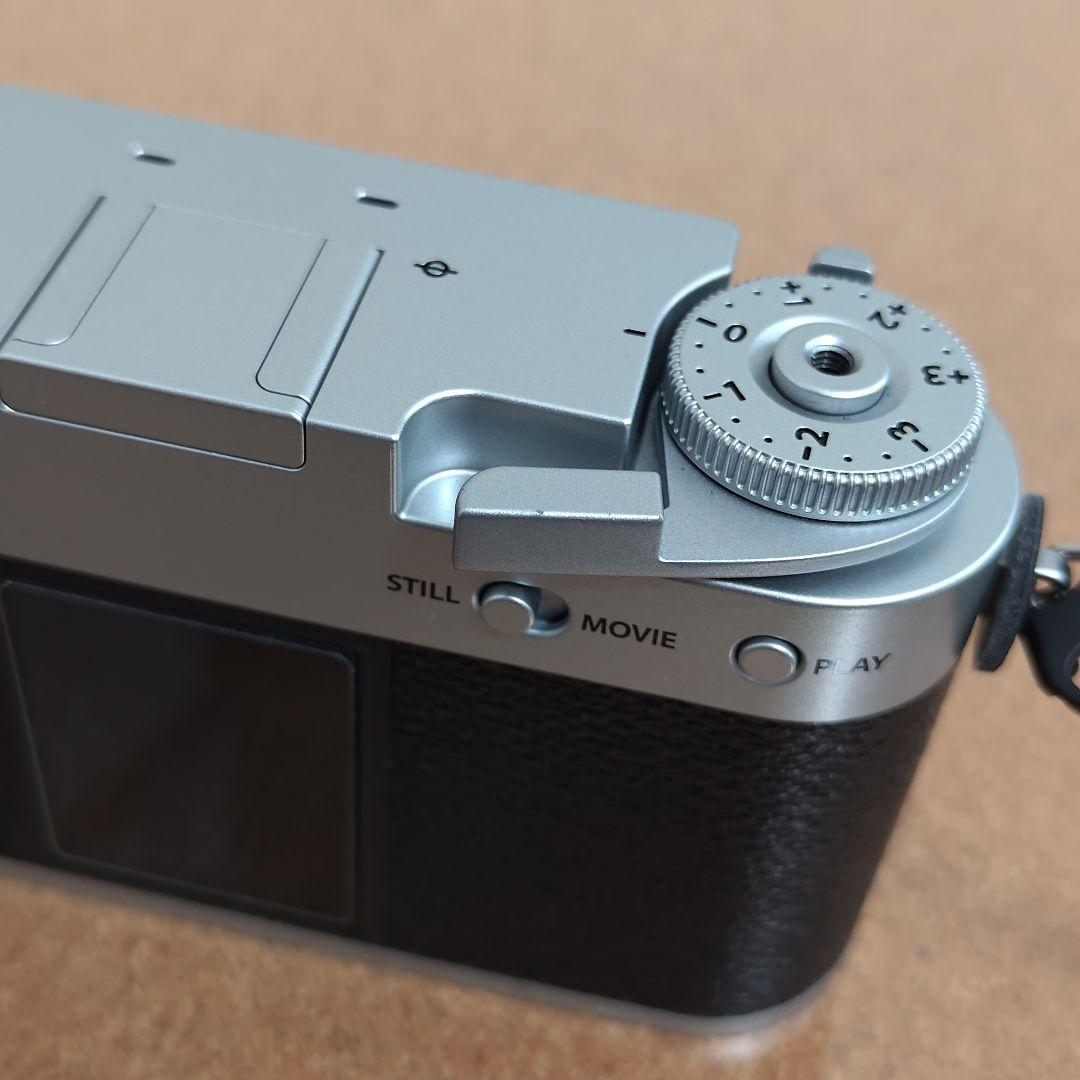 Fujifilm X half シルバー アクセサリー付き