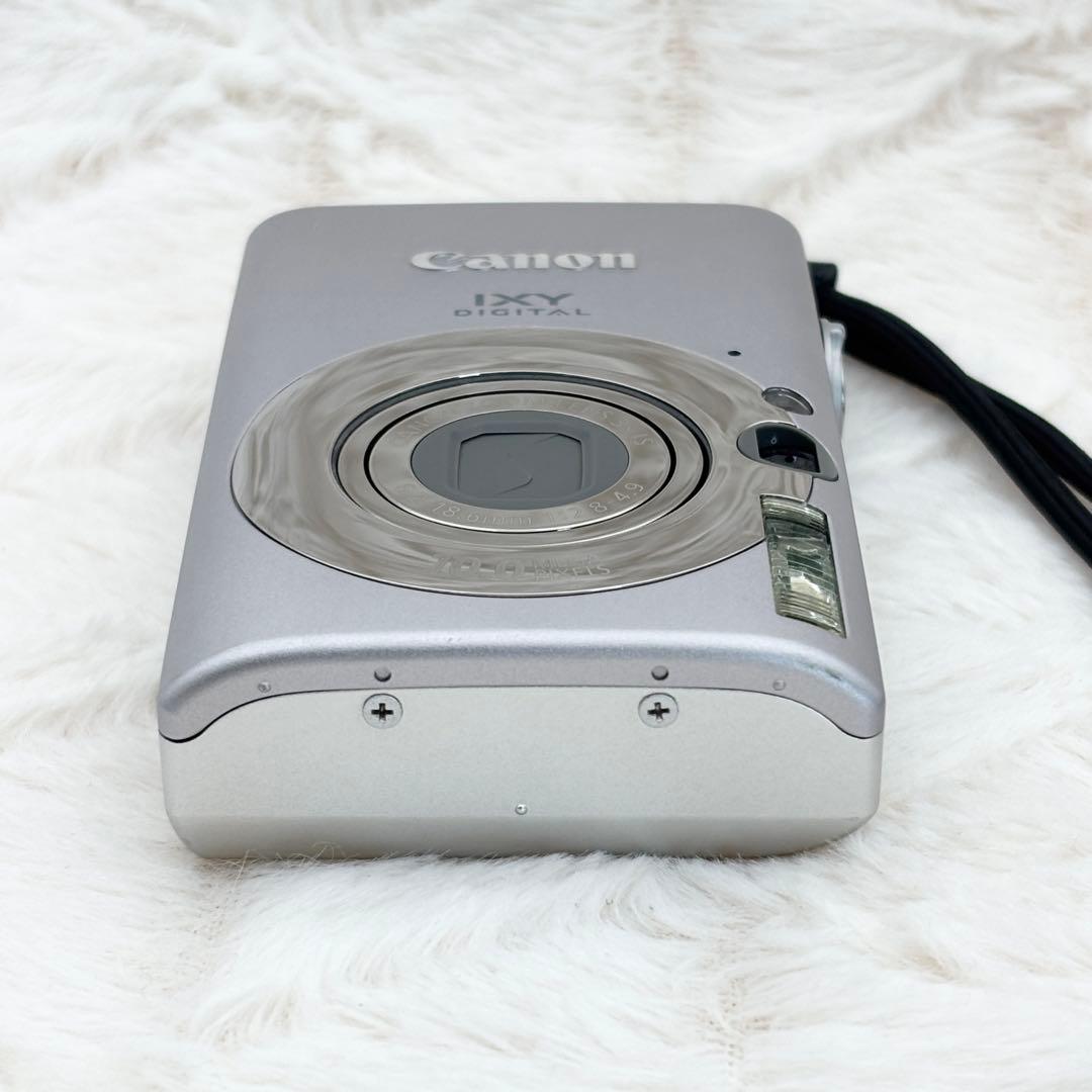 美品・動作良好✨ Canon IXY 110 IS シルバー PC1355