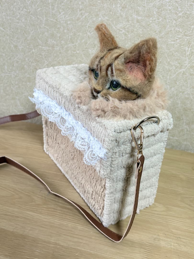 羊毛フェルト　茶トラ猫毛糸ショルダーバッグ【ハンドメイド 猫 ハンドメイド