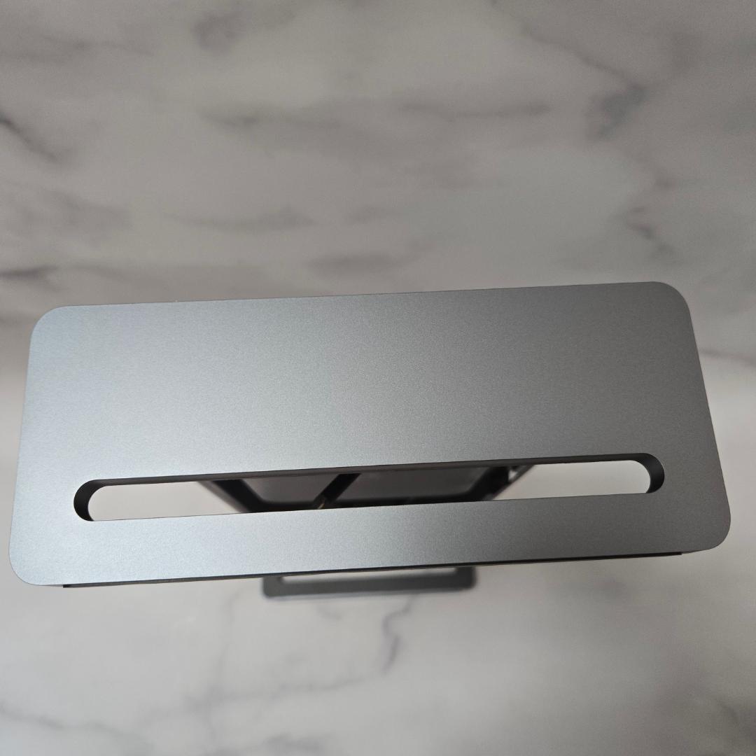 Anker USB-C ハブ (10-in-1, Monitor Stand)