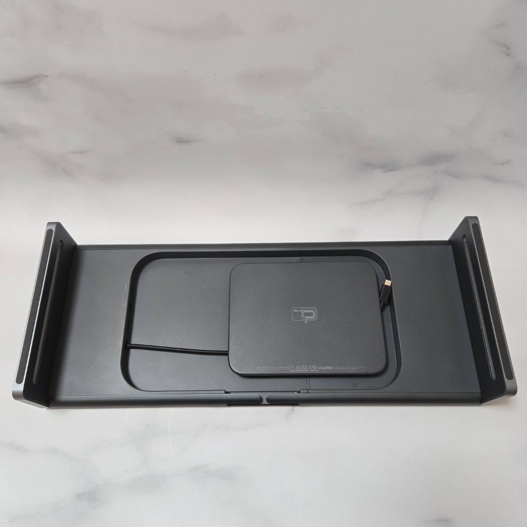 Anker USB-C ハブ (10-in-1, Monitor Stand)