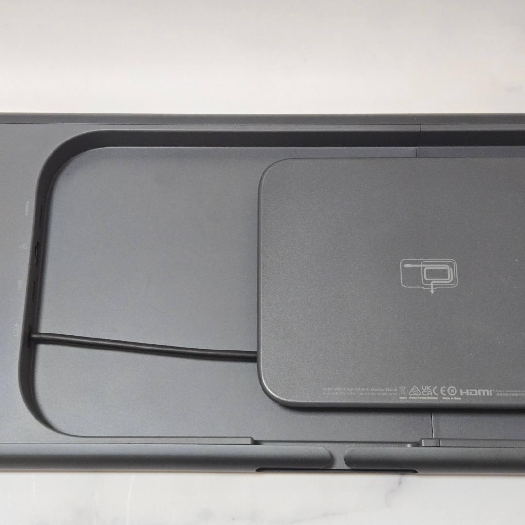 Anker USB-C ハブ (10-in-1, Monitor Stand)