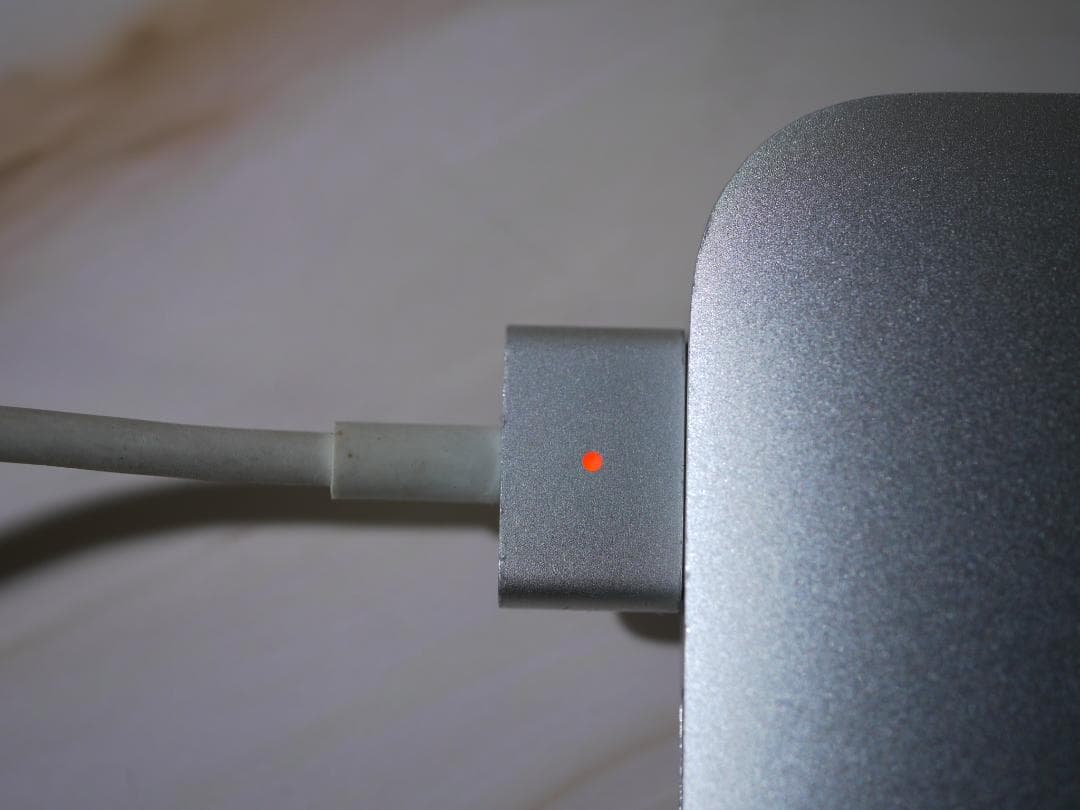 MacBook Air 13インチ 2017 8G / 256GB