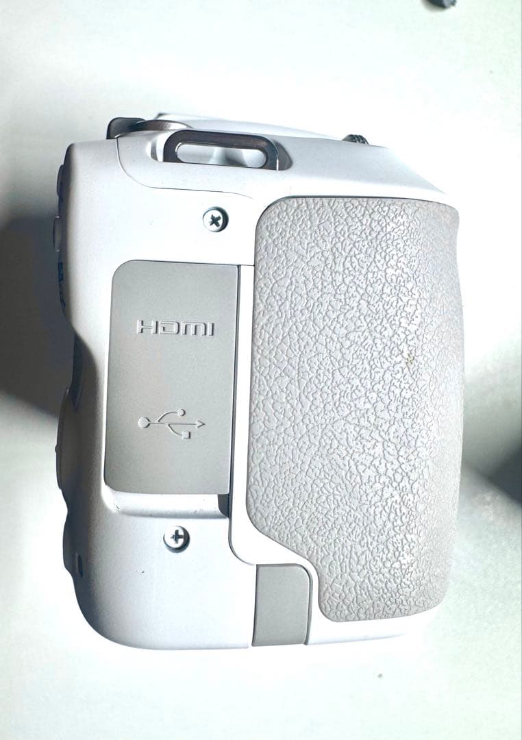 Canon EOS KISS X9 標準&望遠レンズセット