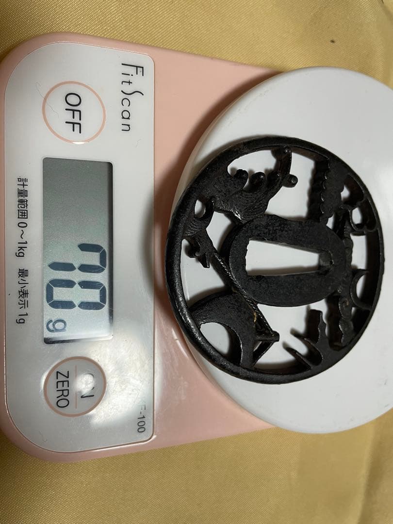 時代武具　鉄地　三日月透かし鍔