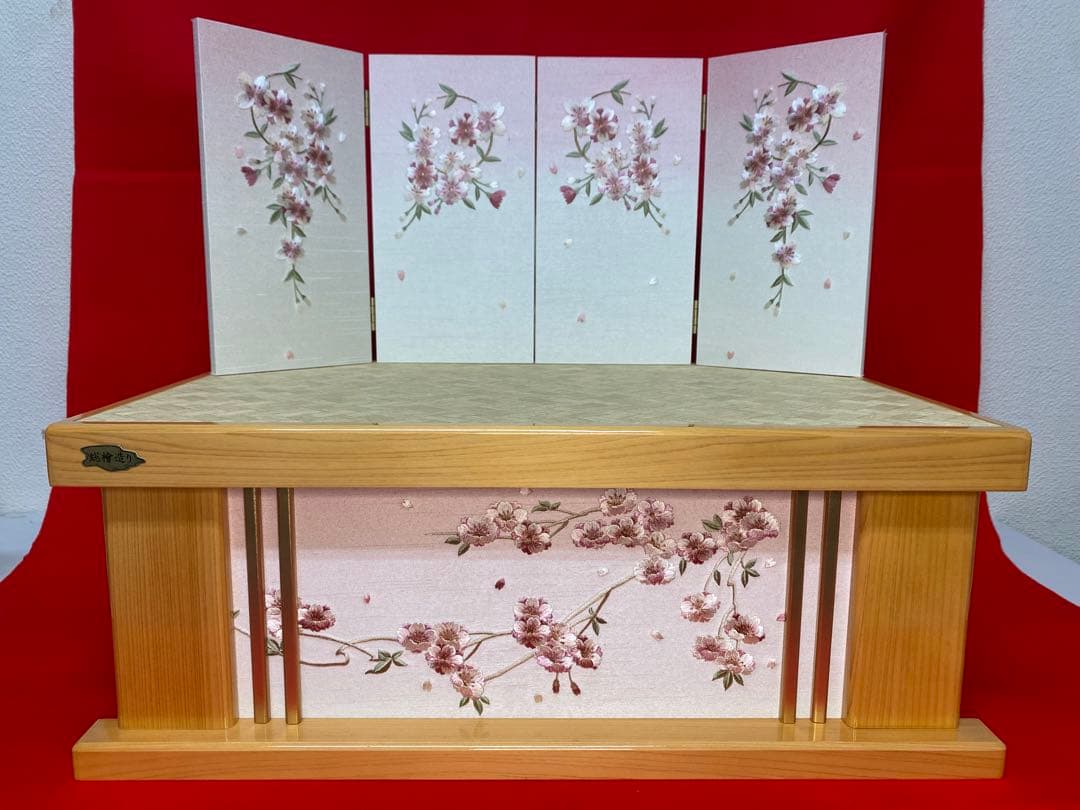 雛人形　親王飾り総檜造り収納セット・サイズ間口約５５×奥行約３３×高さ約４８㎝