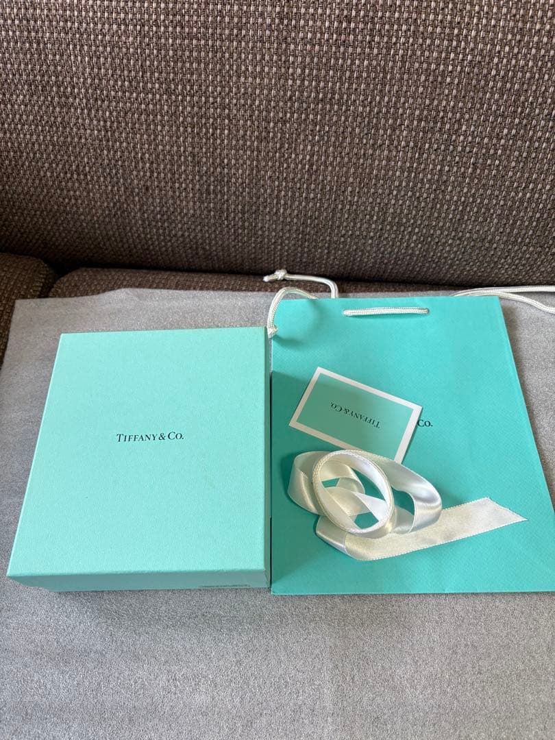 正規品未使用保管品ティファニー　バッグ　ショッパー　小物入れ　陶器　置き物　花瓶