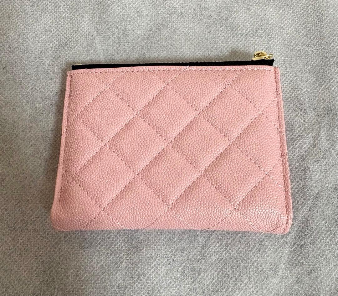 CHANEL 二つ折り財布　ノベルティ