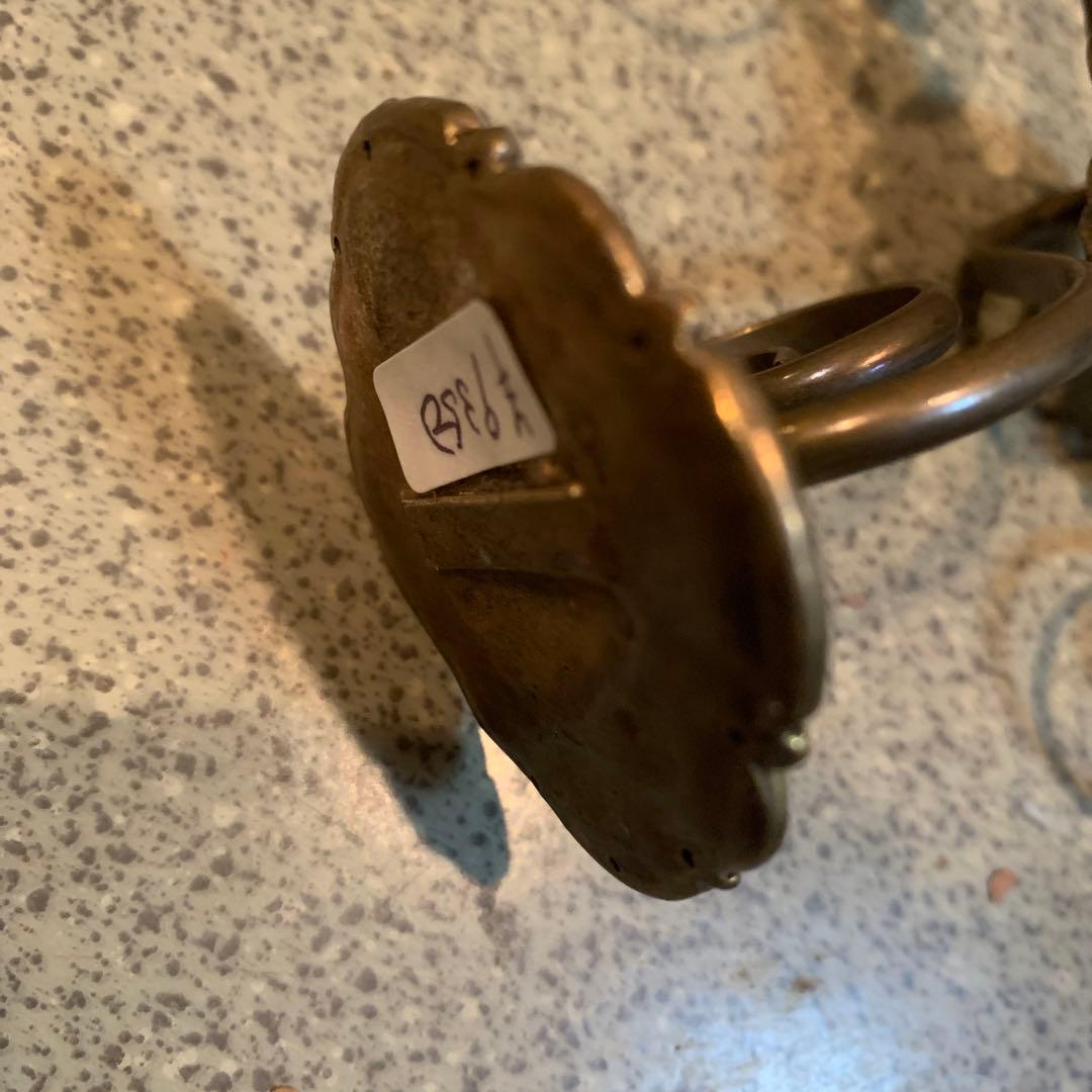 ゴールド　羽根を広げた天使の置物