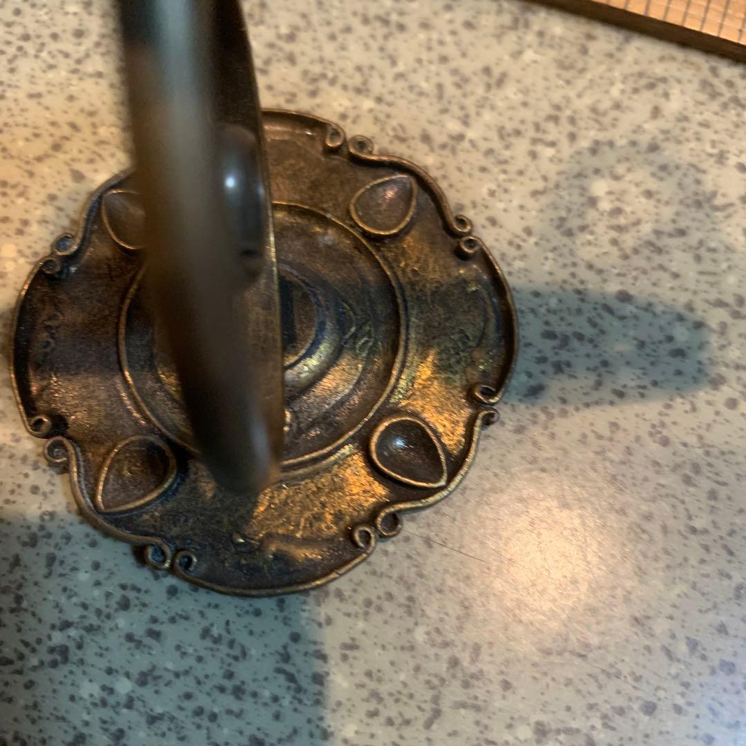 ゴールド　羽根を広げた天使の置物