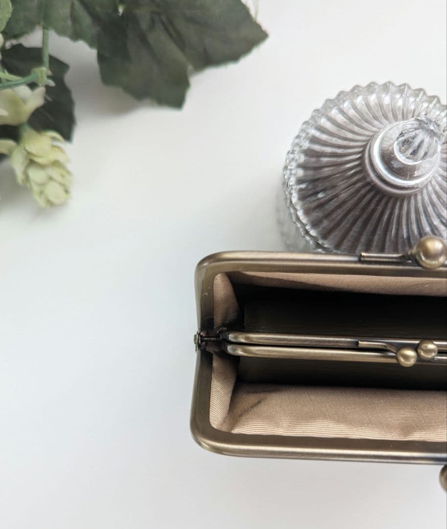 249　オリーブカラーのお財布　ミドルウォレット