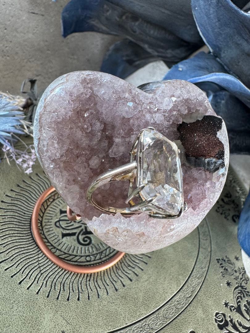 スタンド付き　超レア　ウルグアイ　宝石箱　アメジスト　カルサイト　ゲーサイト