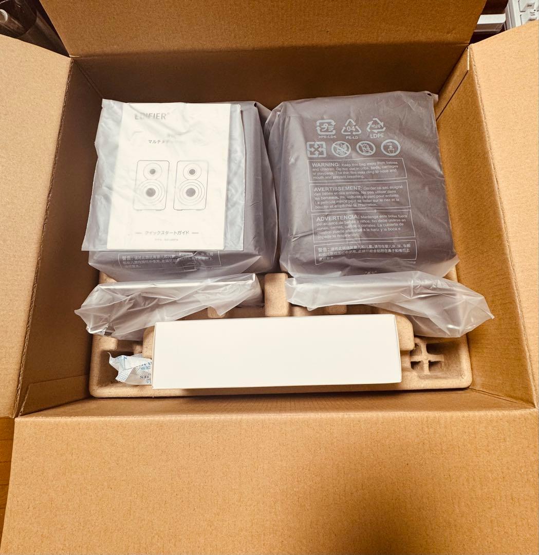 ほぼ未使用 美品　Edifier M60