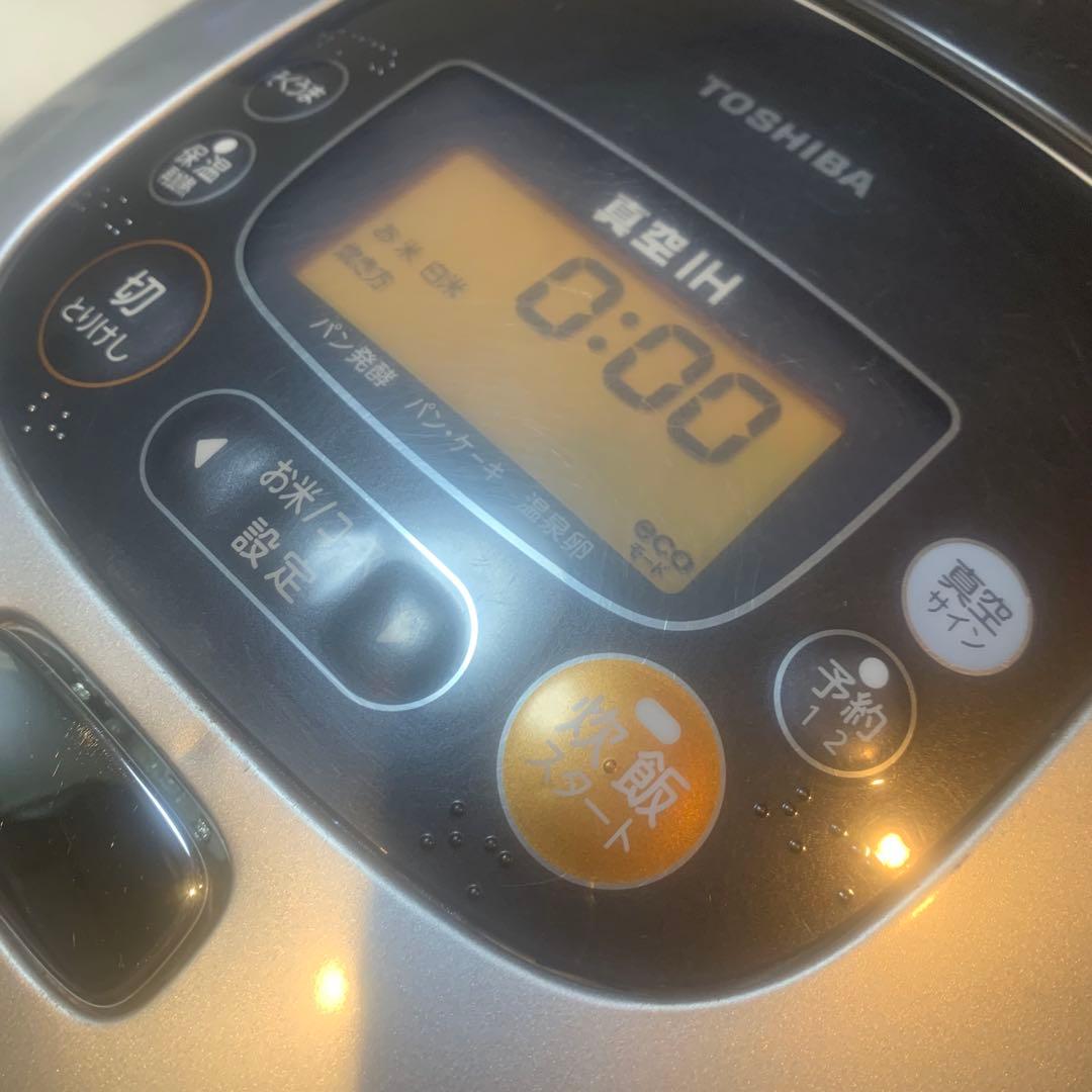 激安良品■東芝RC-1８VRF 多機能かまど炊き　真空IH 10合炊き■炊飯確認