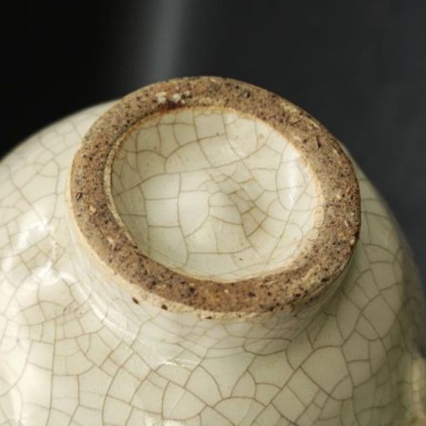 朝鮮　李朝時代　小さな白磁堅手双耳盃　コレクター放出品　木札　合箱