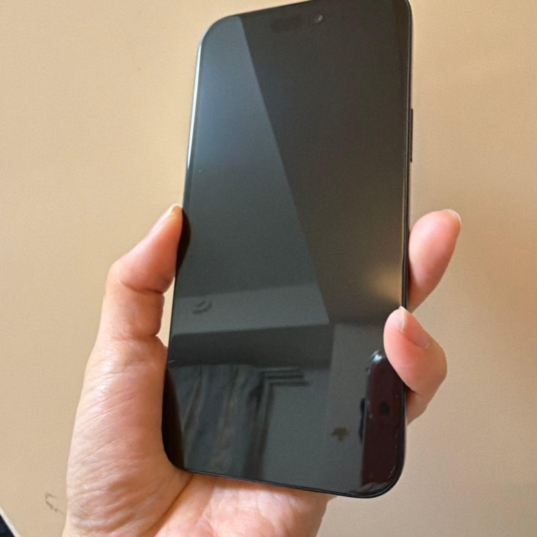 美品 iPhone 15 plus 256GB SIMフリー ブラック