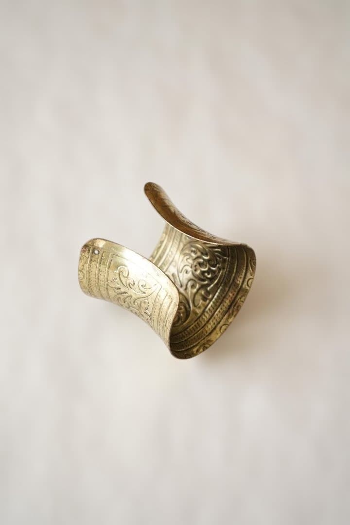 アフリカ輸入 真鍮製バングル (唐草模様) [並行輸入品]