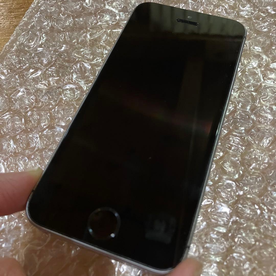 iPhone SE 32GB SIMフリー